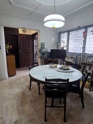 Blk 548 Jurong West Street 42 (Jurong West), HDB Executive #572058511